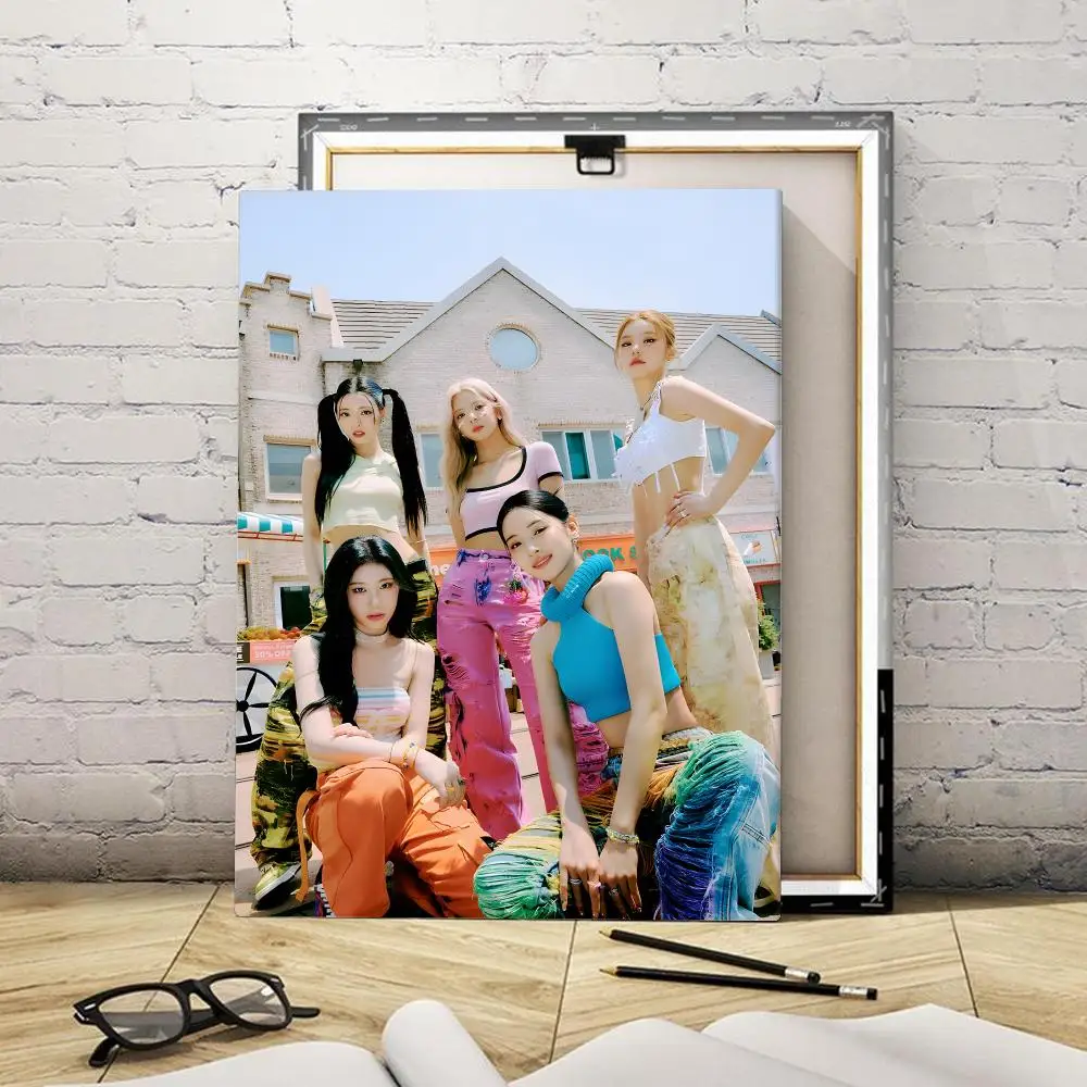 Koera Kpop Band I-itzy Paintin - огляд і ціна Canvas Wrap Ready